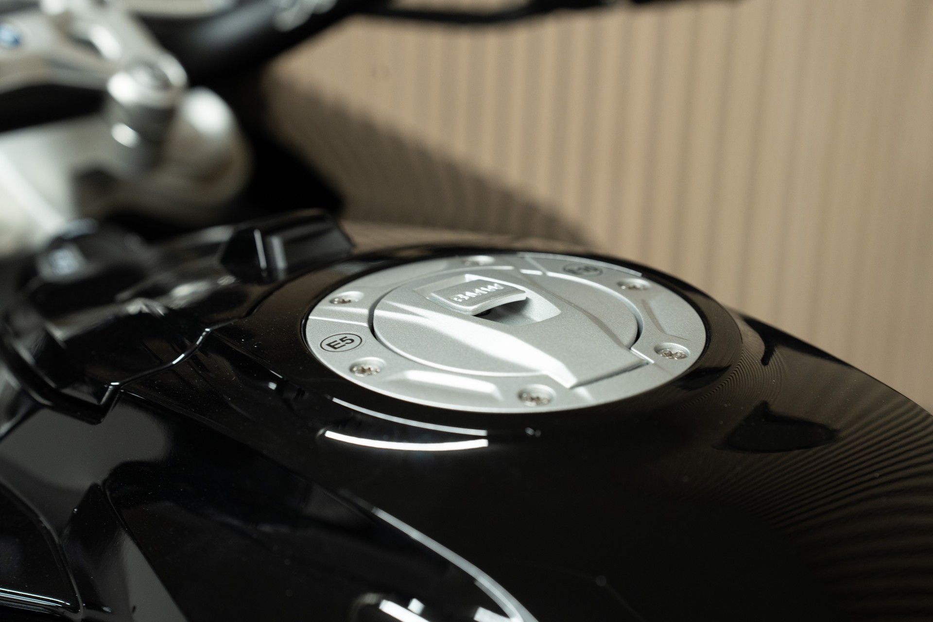 BMW S 1000 XR mit 0.9% Leasing-image-4