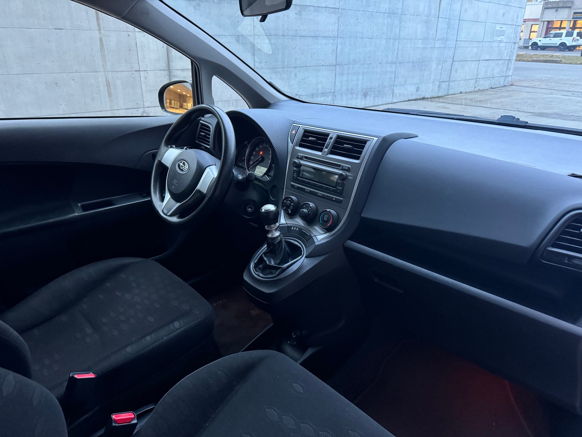 SUBARU Trezia 1.3i Swiss-image-10