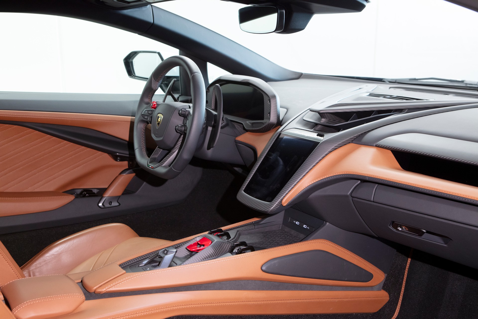 LAMBORGHINI Revuelto-image-6