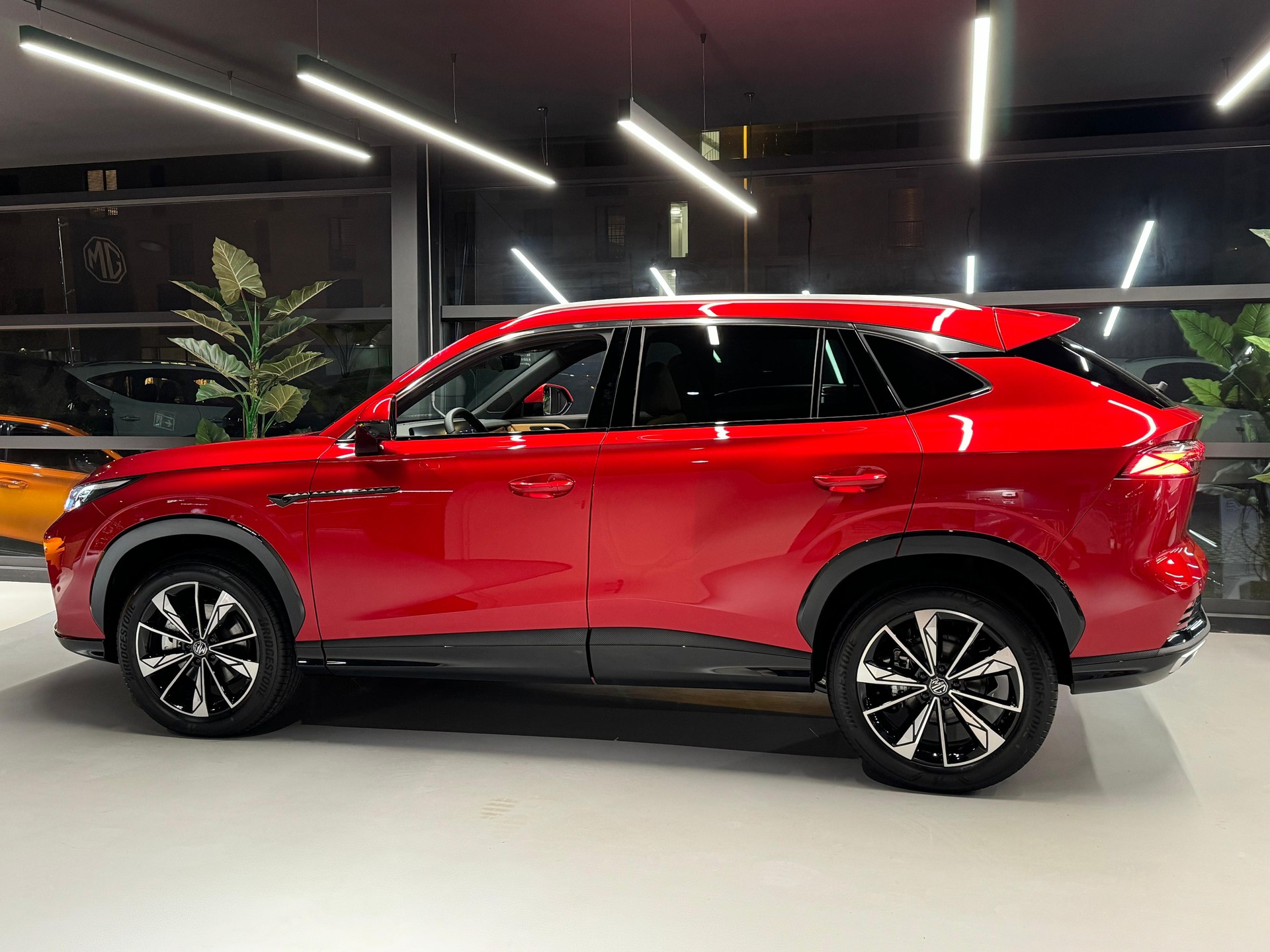 MG HS 1.5 T Luxury Automat-showroom-element-3