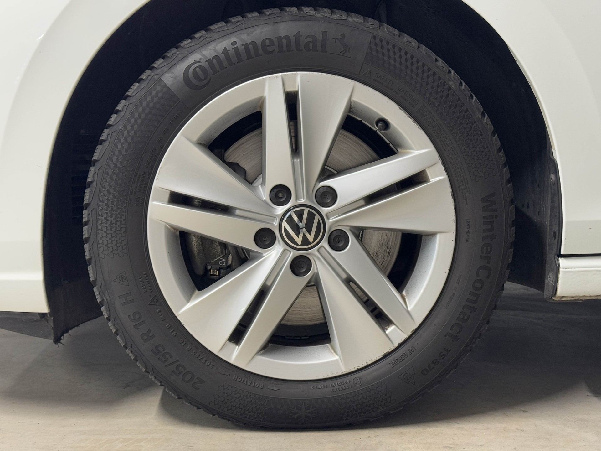 VW Golf Variant 2.0 TDI Life DSG-image-15