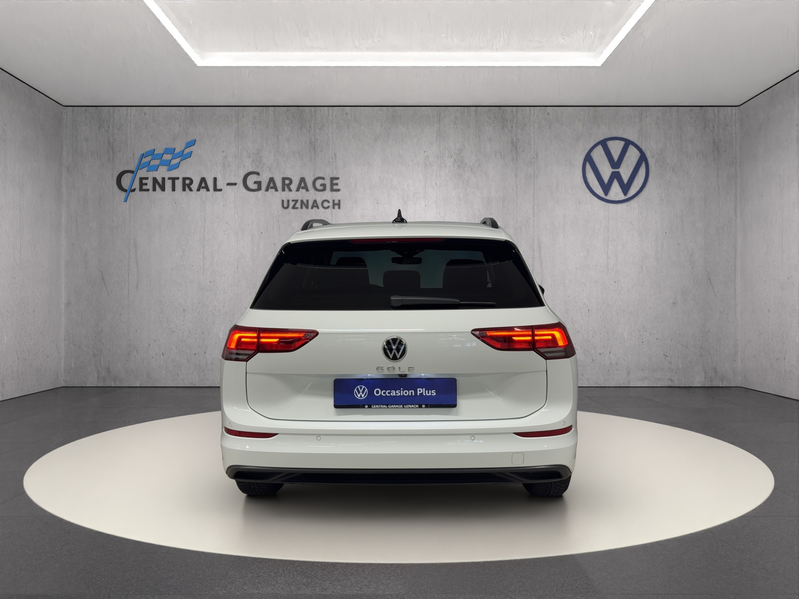VW Golf Variant 2.0 TDI Life DSG-showroom-element-3