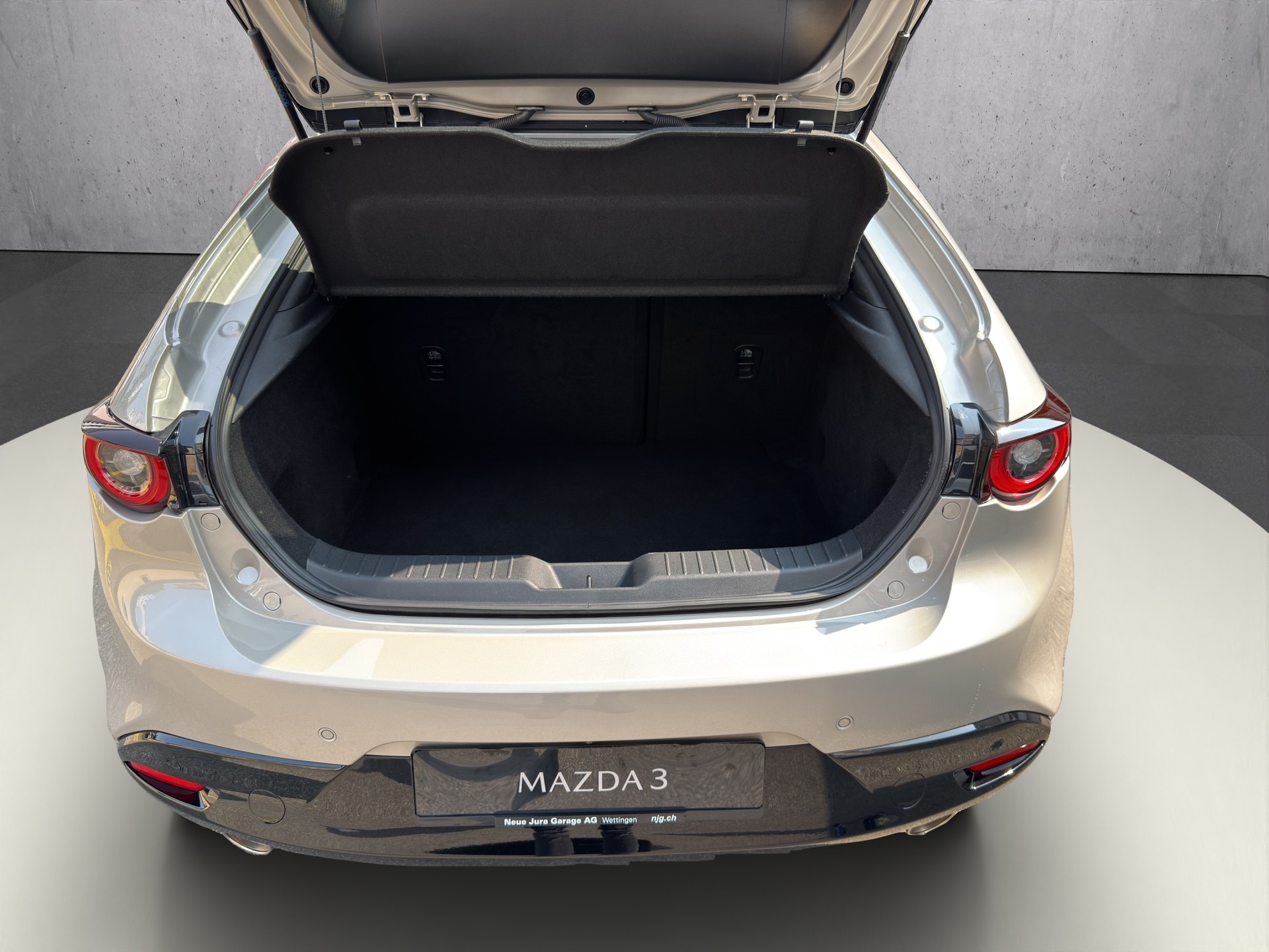 MAZDA 3 Hatchback SKYACTIV-X MHybrid 186 Homura AWD Automat-image-17
