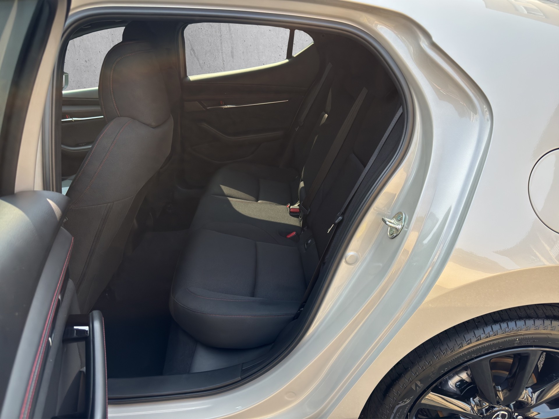 MAZDA 3 Hatchback SKYACTIV-X MHybrid 186 Homura AWD Automat-image-11