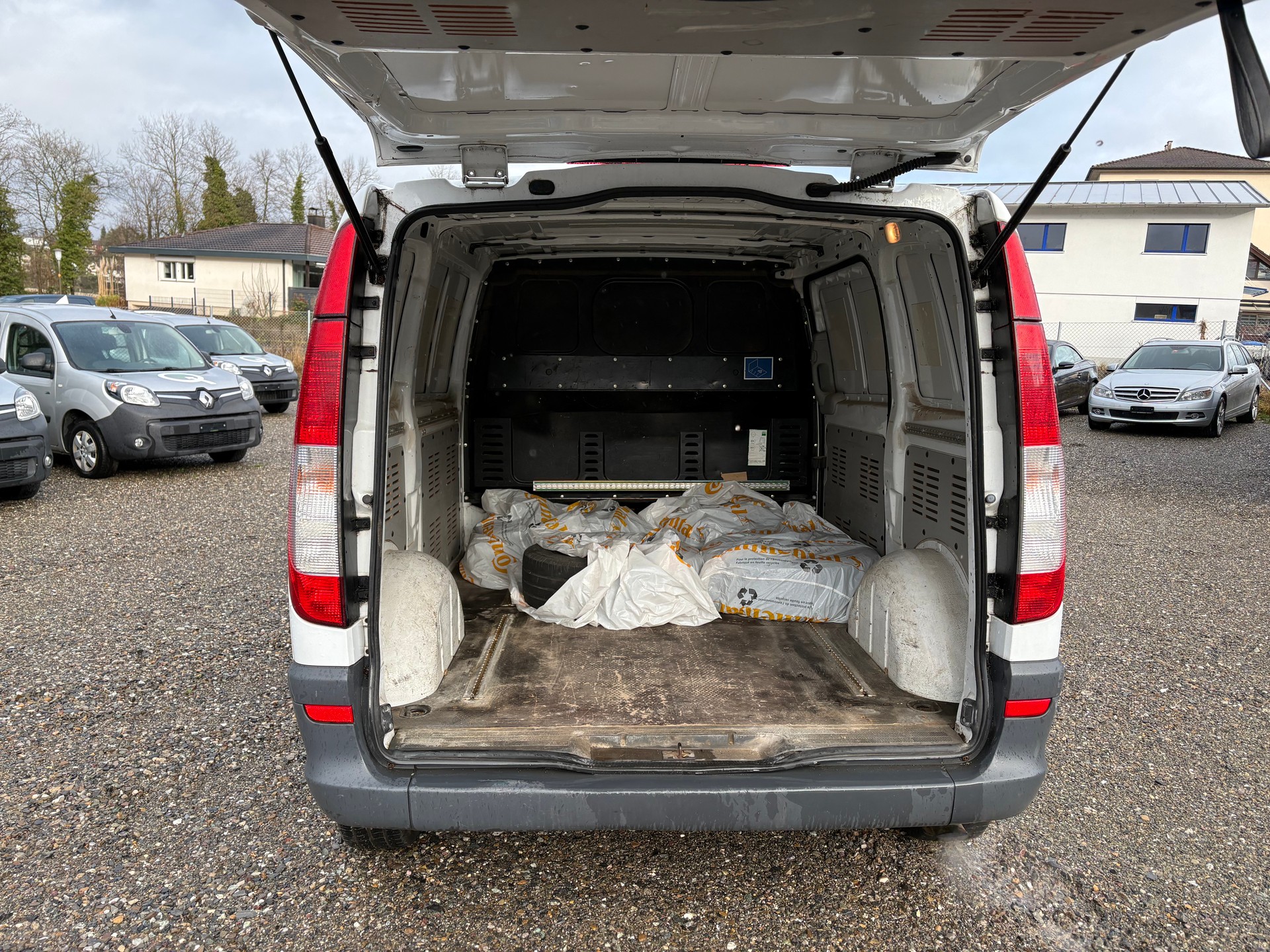 MERCEDES-BENZ Vito 113 CDI Mixto L-image-6
