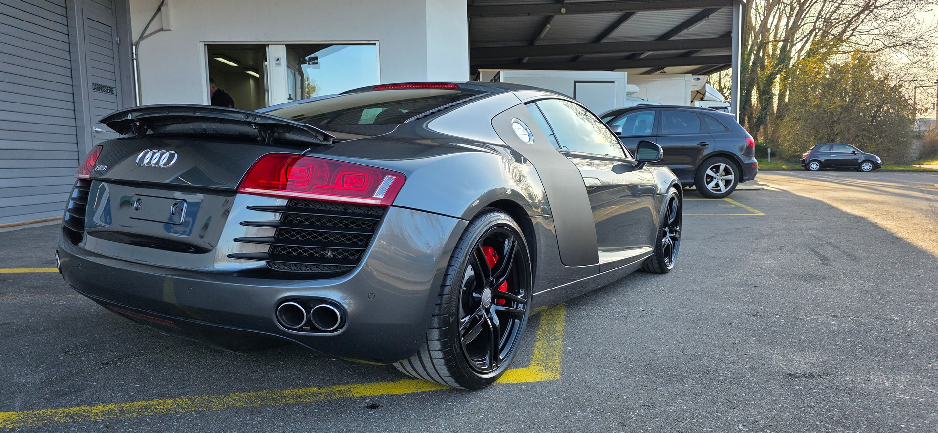 AUDI R8 Coupé 4.2-image-7