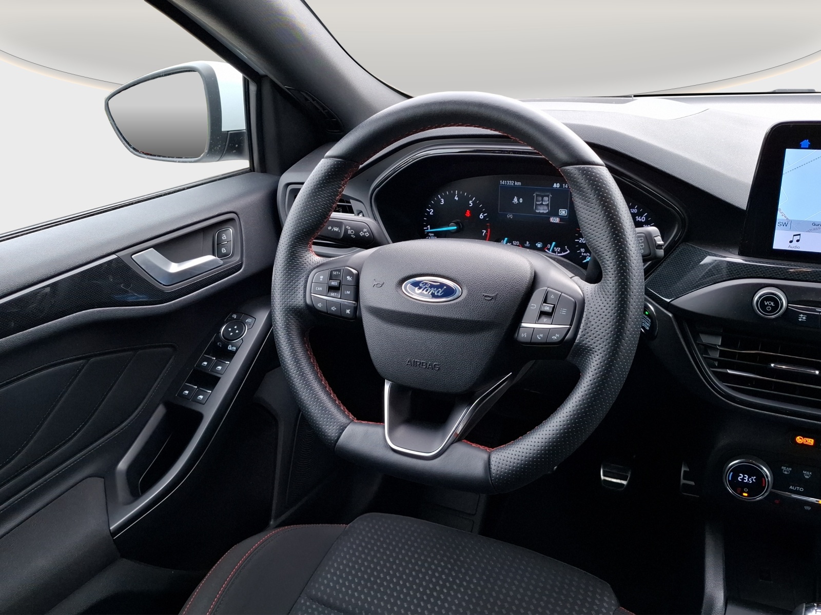 FORD Focus 1.0 SCTi ST Line-image-15