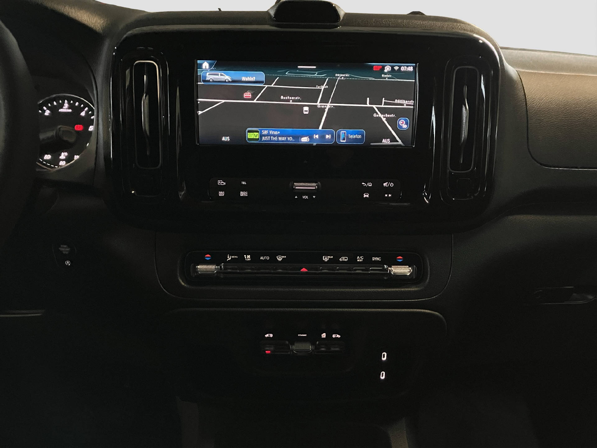 MERCEDES-BENZ Vito 116 CDI Tourer Family L 4MATIC-image-9
