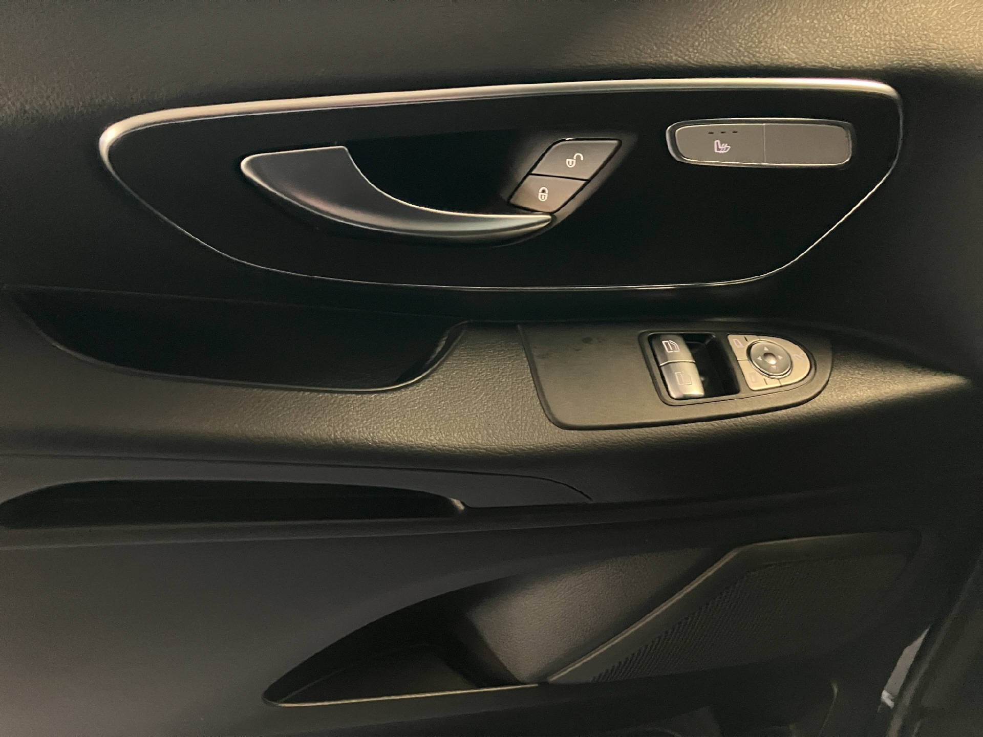 MERCEDES-BENZ Vito 116 CDI Tourer Family L 4MATIC-image-11