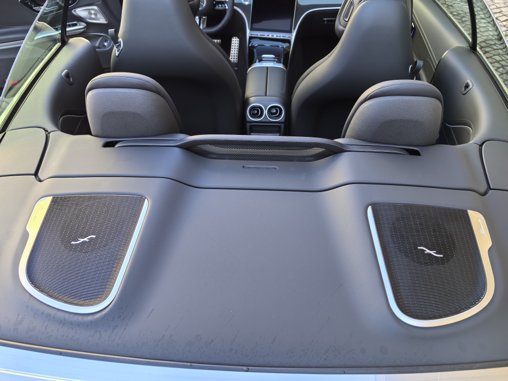 MERCEDES-BENZ CLE 300 Cabrio 4Matic 9G-Tronic-image-8