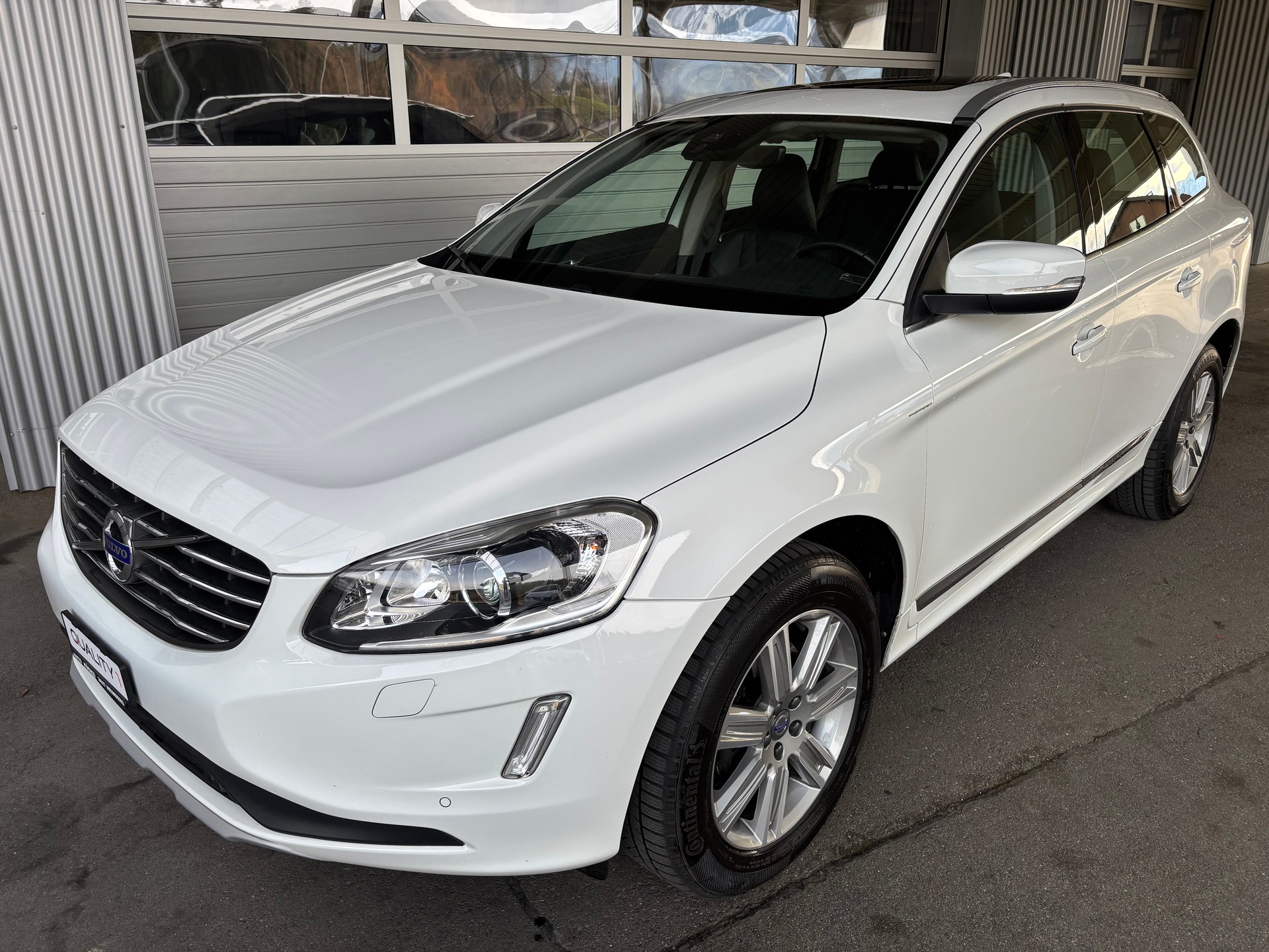 VOLVO XC60 D5 AWD Summum Geartronic Polestare