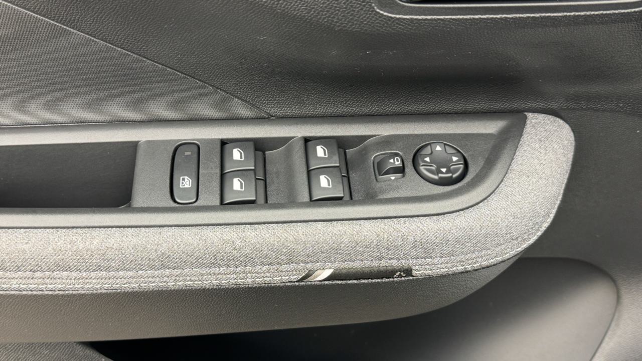 OPEL Frontera-e 44 kWh GS-image-8
