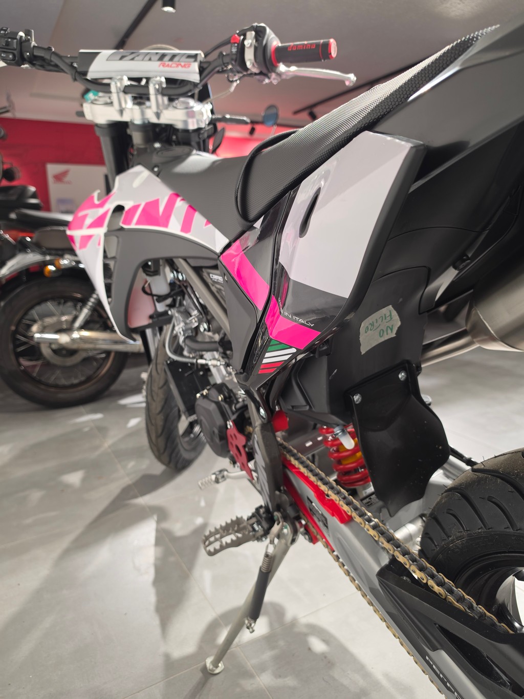 FANTIC XMF 125-image-7