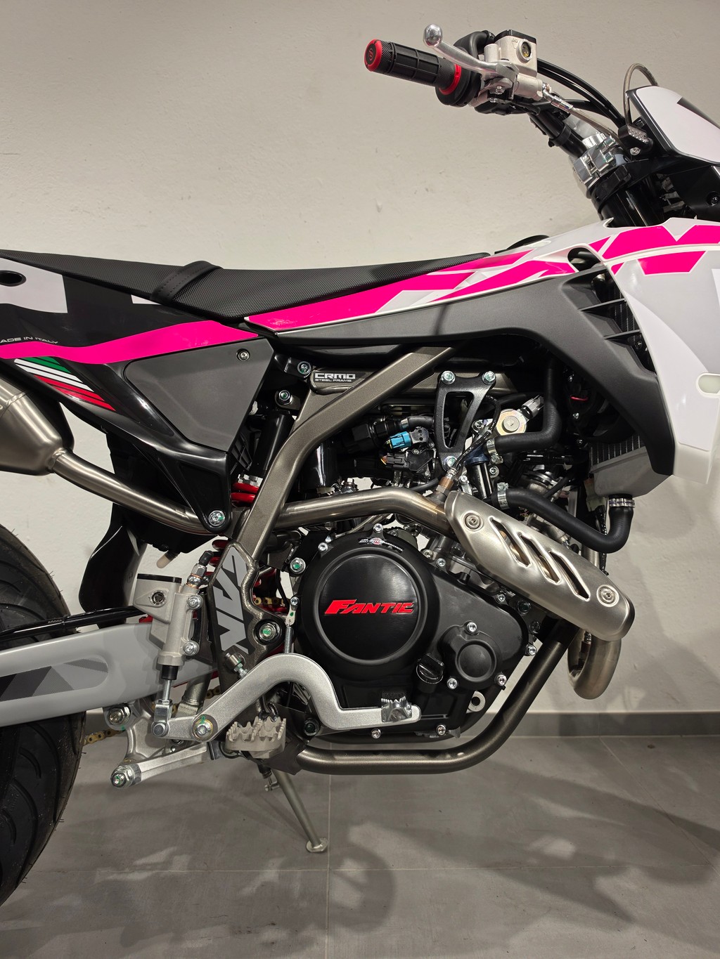FANTIC XMF 125-image-9