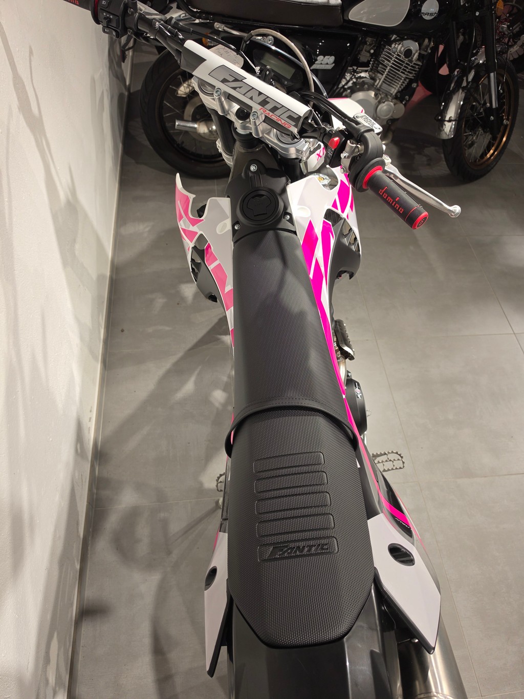 FANTIC XMF 125-image-2