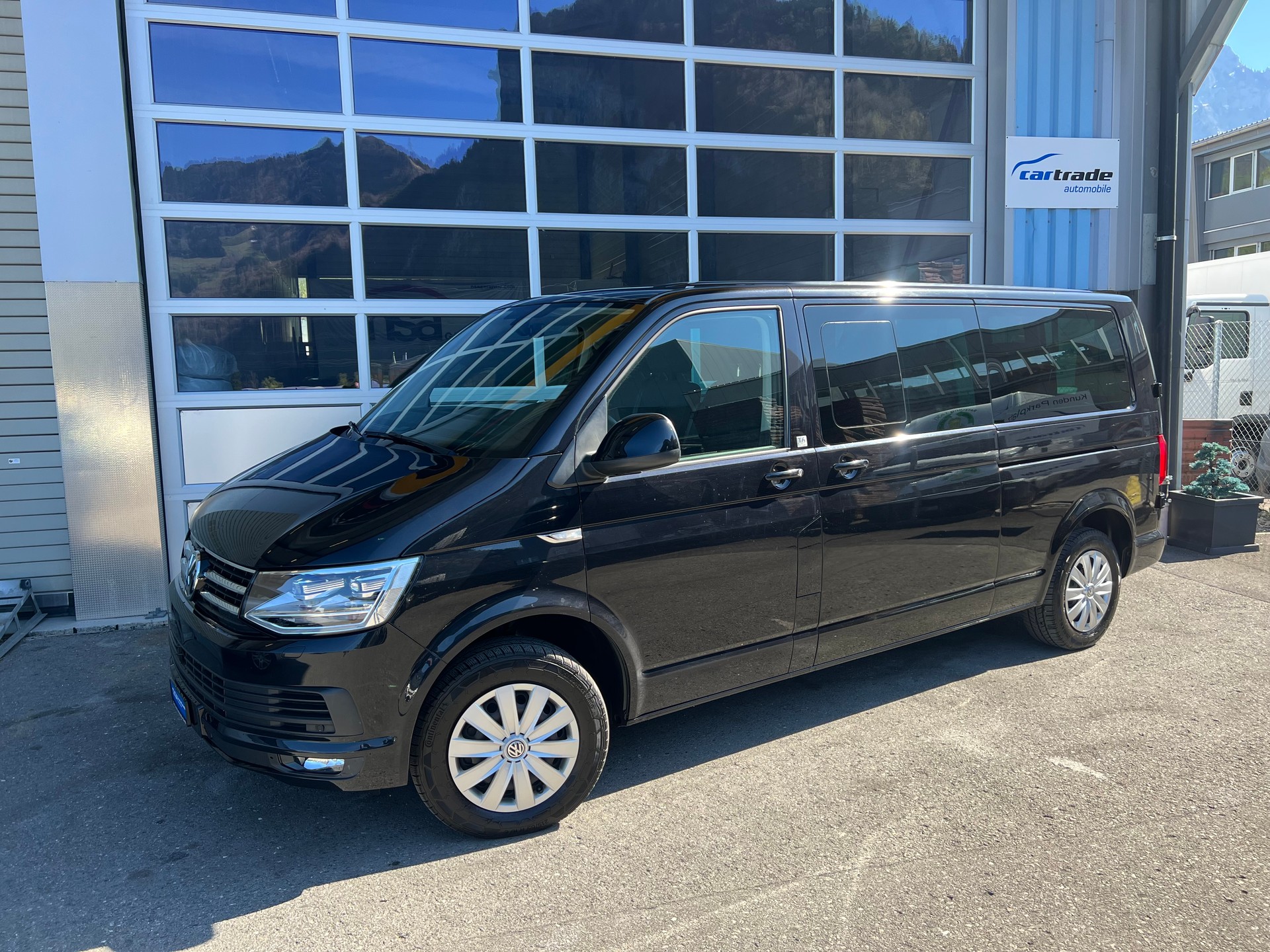 VW T6 Caravelle 2.0 TDI PS 150 4x4 DSG Langversion ** 9 Sitze * AHK 2500kg. * Navi * ab MFK * 1 Jahr Garantie möglich **-showroom-element-2
