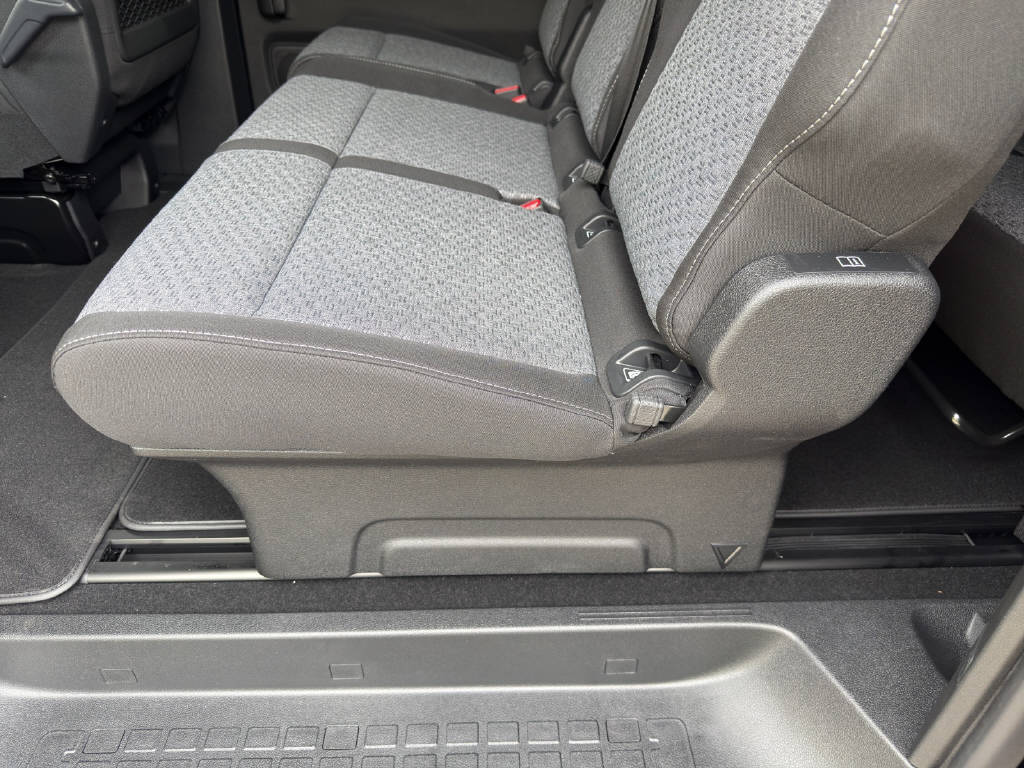 OPEL Zafira 2.0 CDTI 177 S/S-image-19