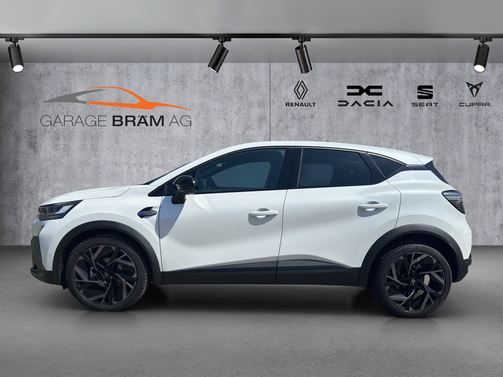 RENAULT Captur 1.3 TCe Esprit Alpine EDC-showroom-element-2