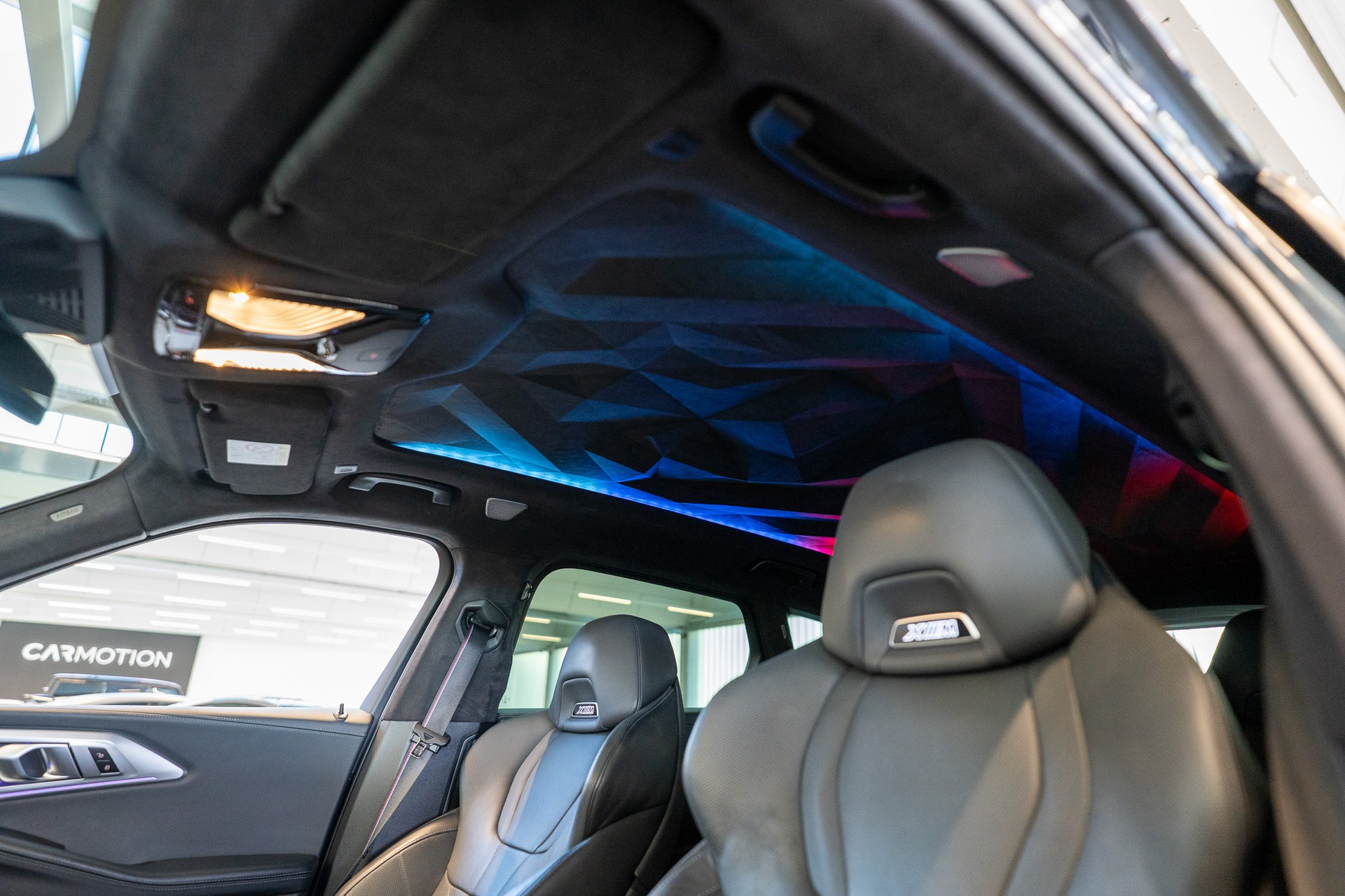 BMW XM xDrive PHEV / CH-Fahrzeug / Maxton Design / Head-Up-image-14