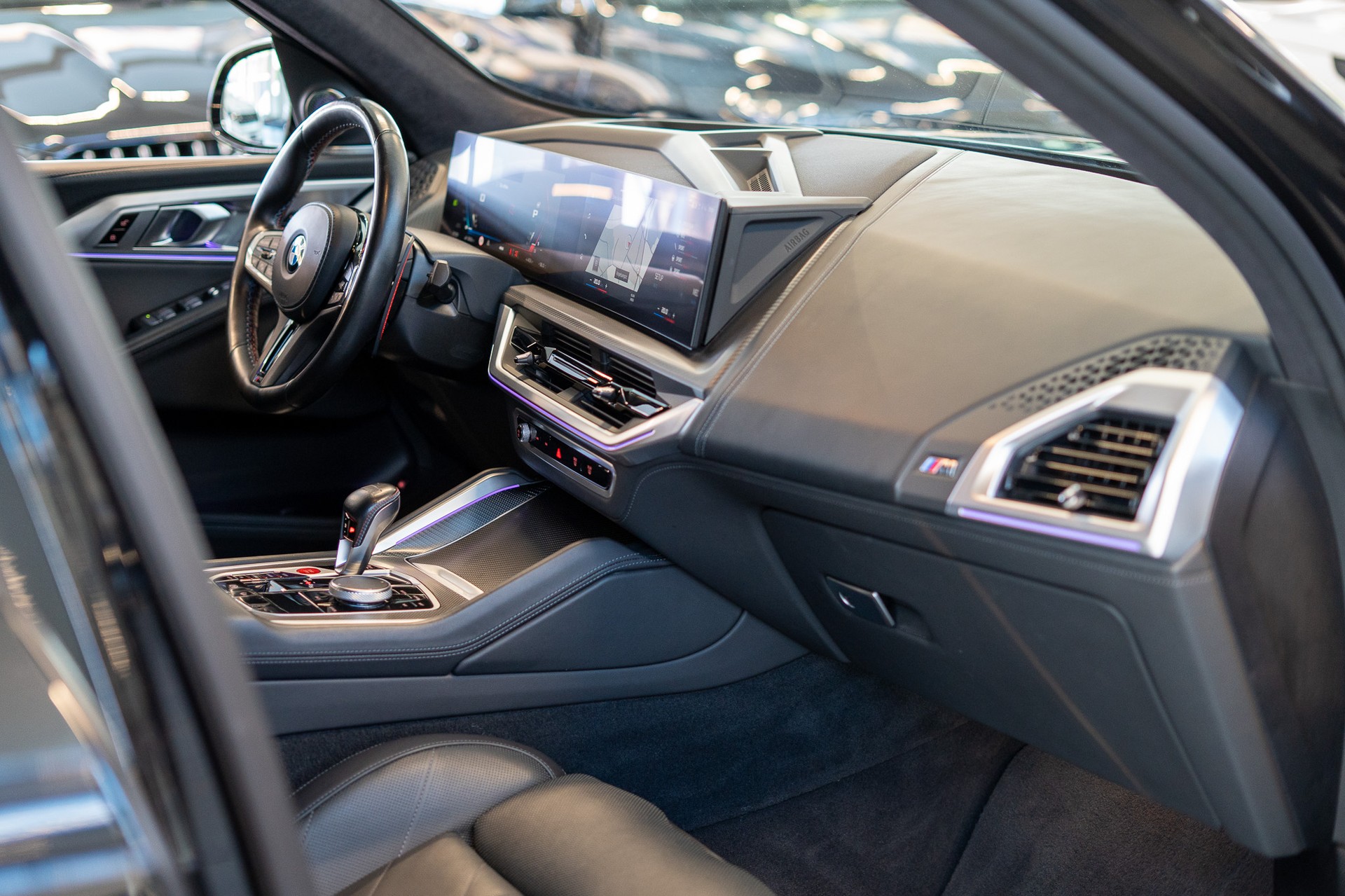BMW XM xDrive PHEV / CH-Fahrzeug / Maxton Design / Head-Up-image-22