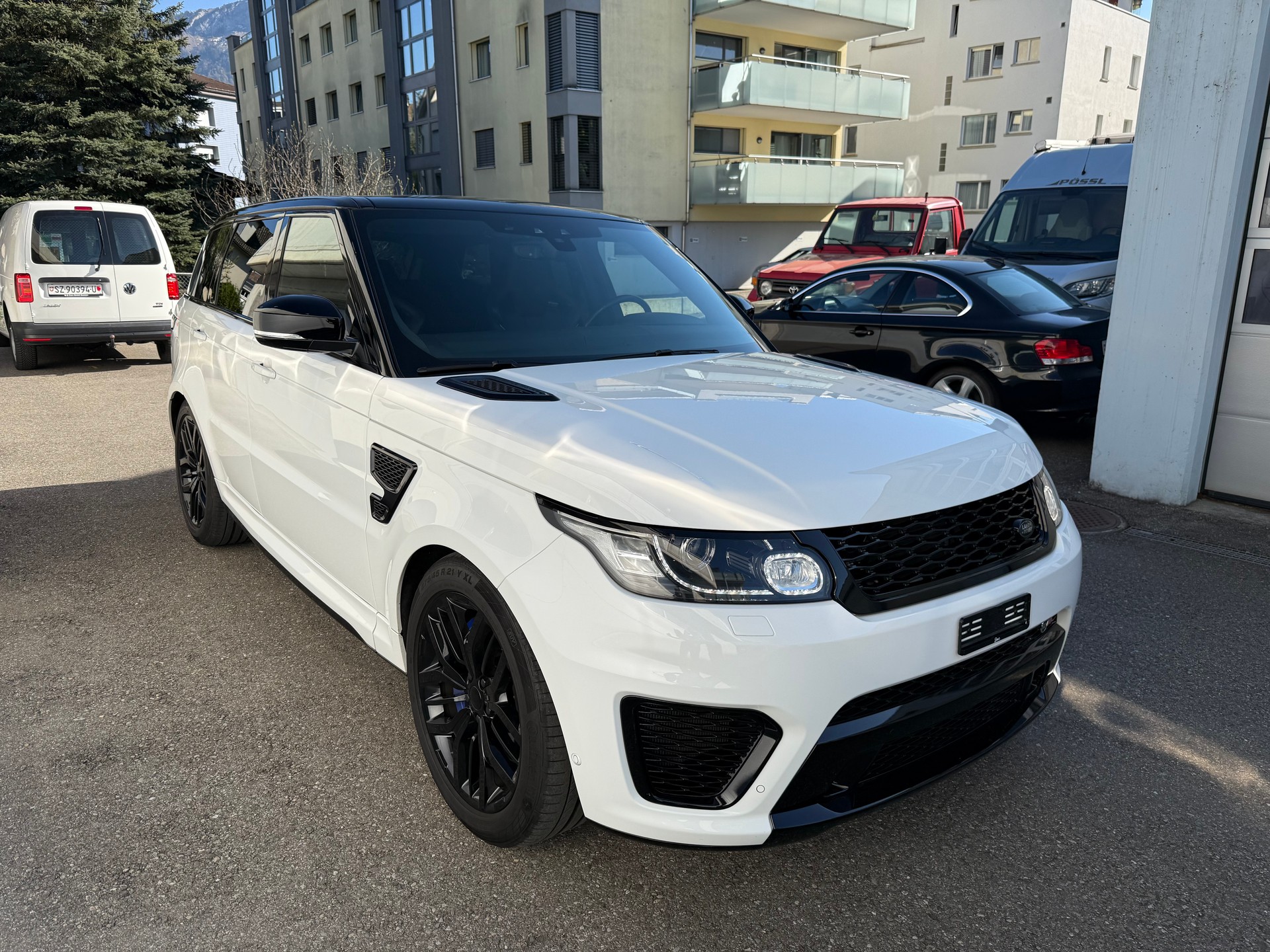 LAND ROVER Range Rover Sport 5.0 V8 SVR-showroom-element-2