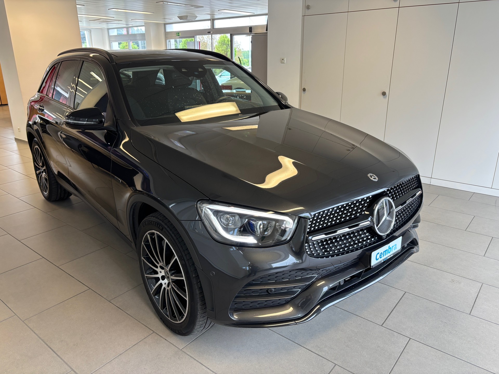 MERCEDES-BENZ GLC 300 de AMG Line 4Matic 9G-Tronic-showroom-element-1