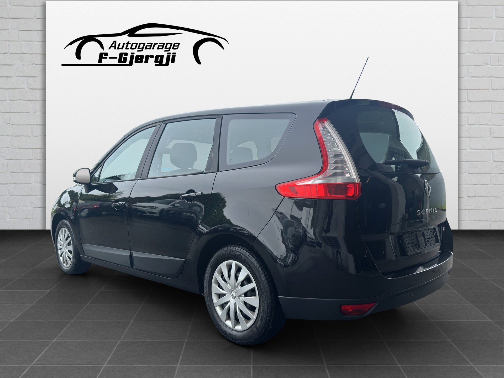 RENAULT Grand Scénic 1.4 16V Turbo Expression-showroom-element-3
