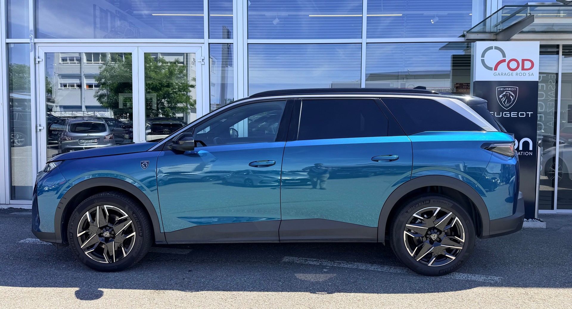 PEUGEOT 5008 145 Hybrid e-DCS6 GT-image-4