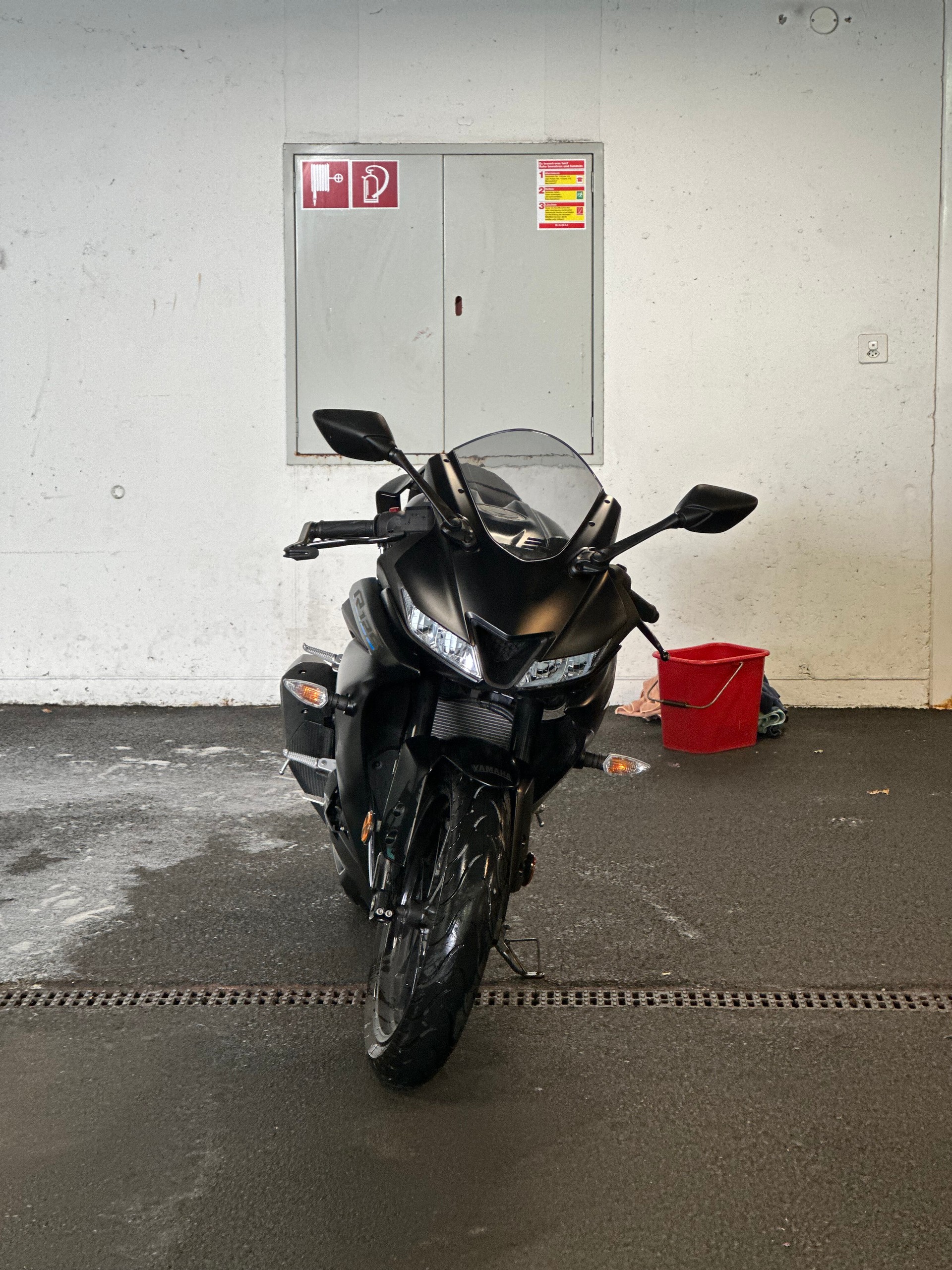 YAMAHA YZF-R 125-image-5
