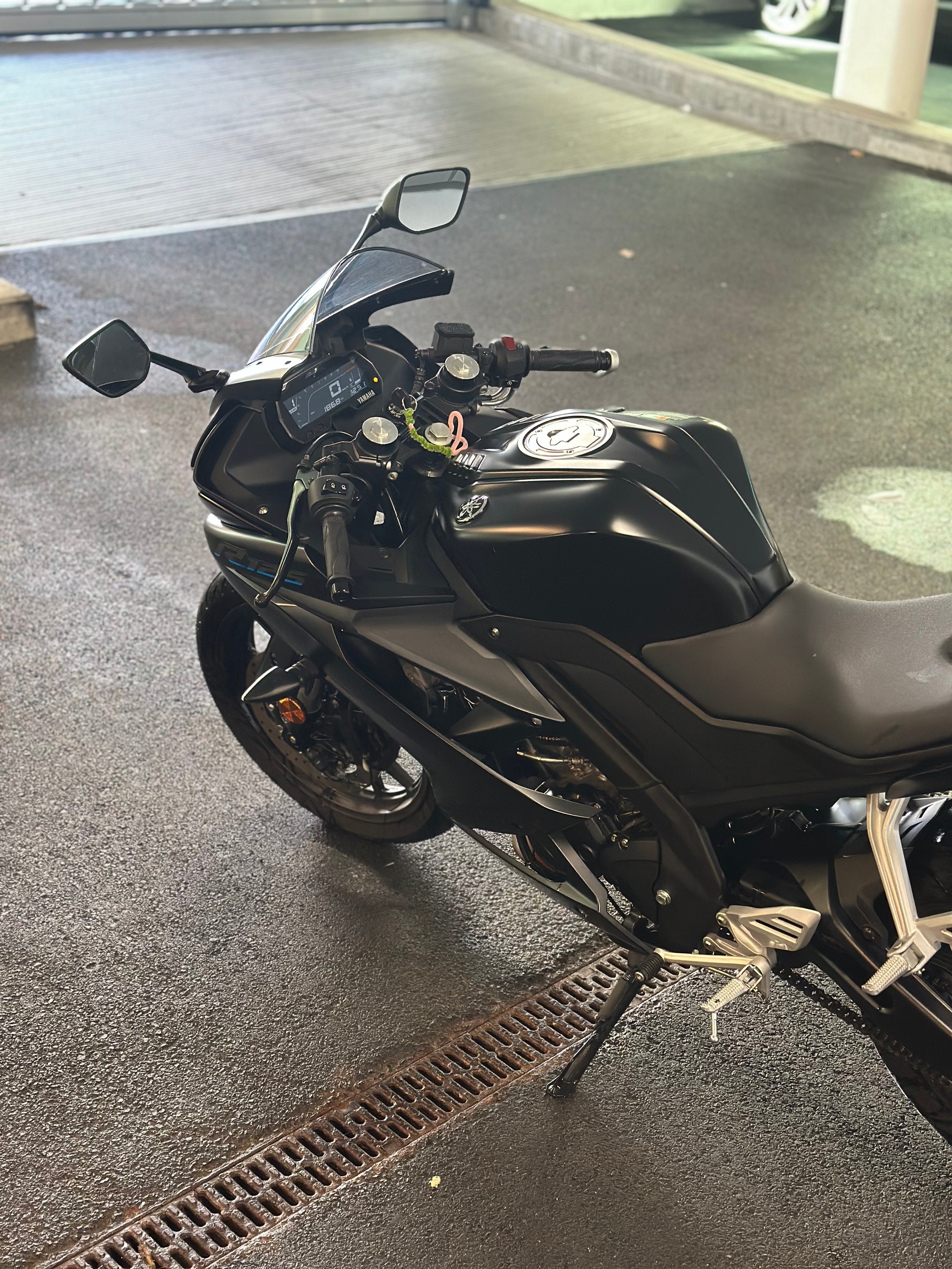YAMAHA YZF-R 125-image-3