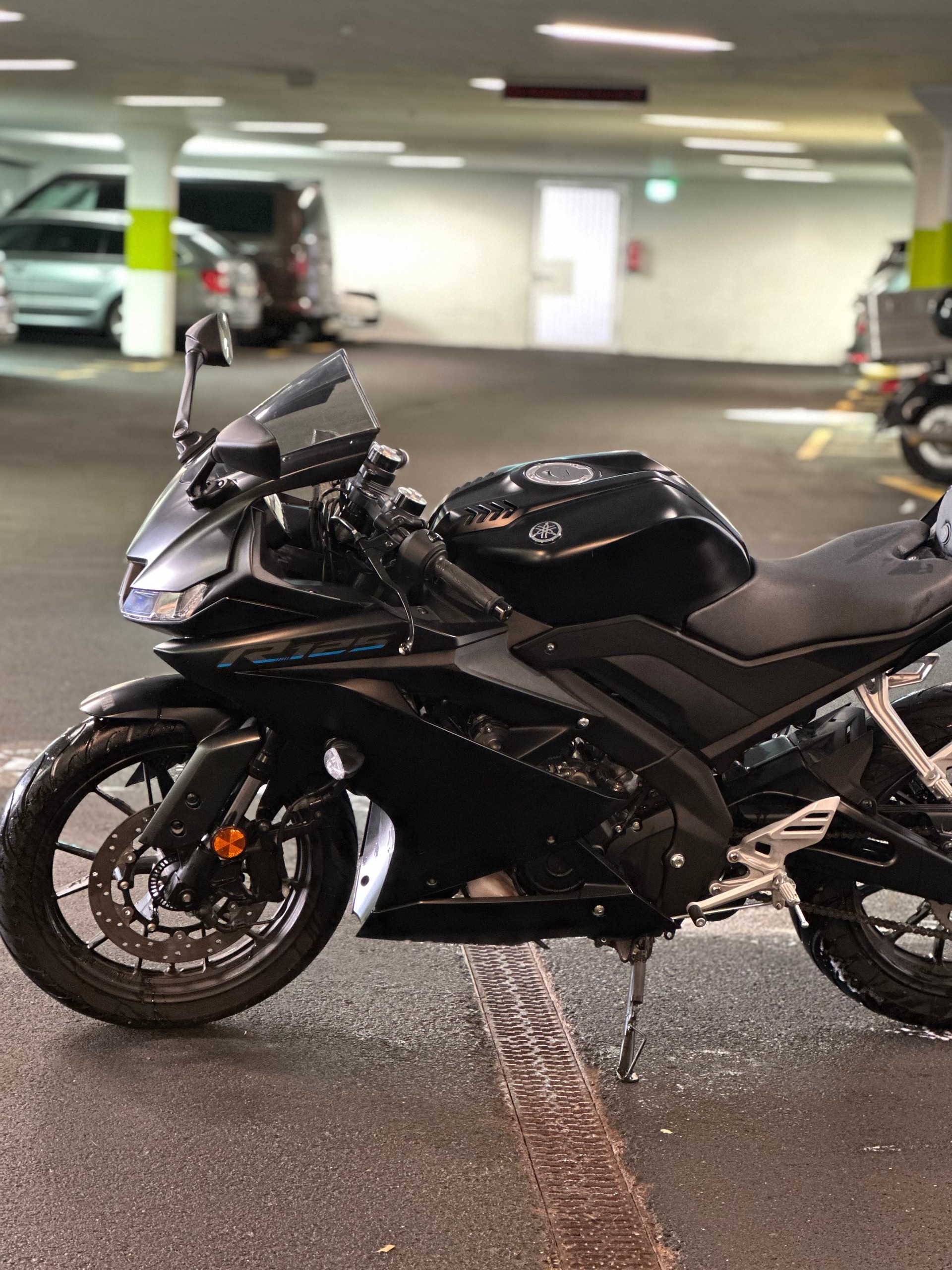 YAMAHA YZF-R 125