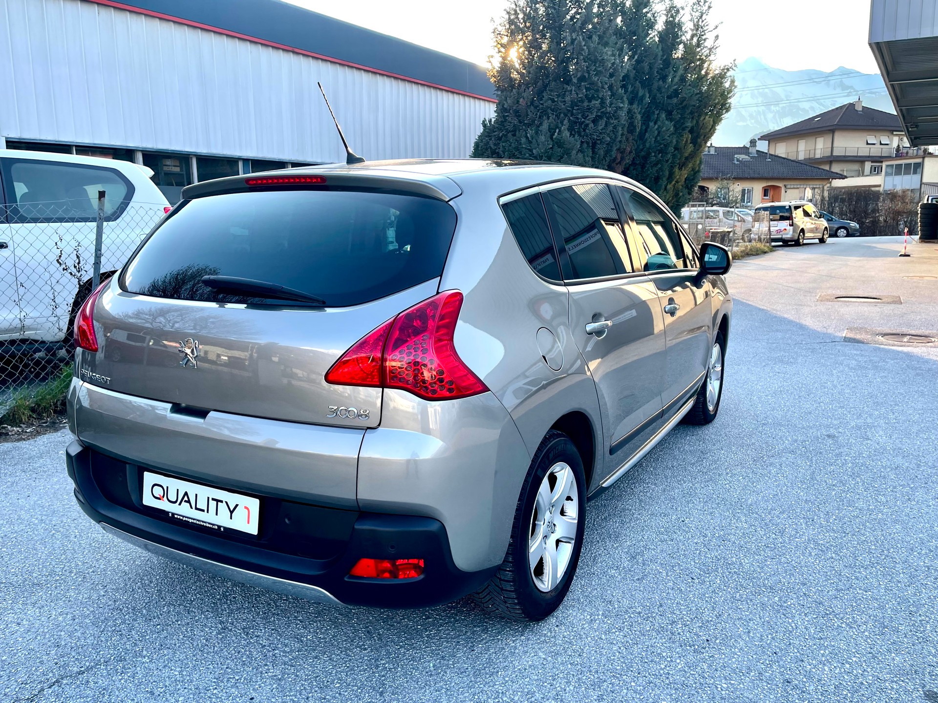 PEUGEOT 3008 1.6 16V T Allure Tiptronic-image-16
