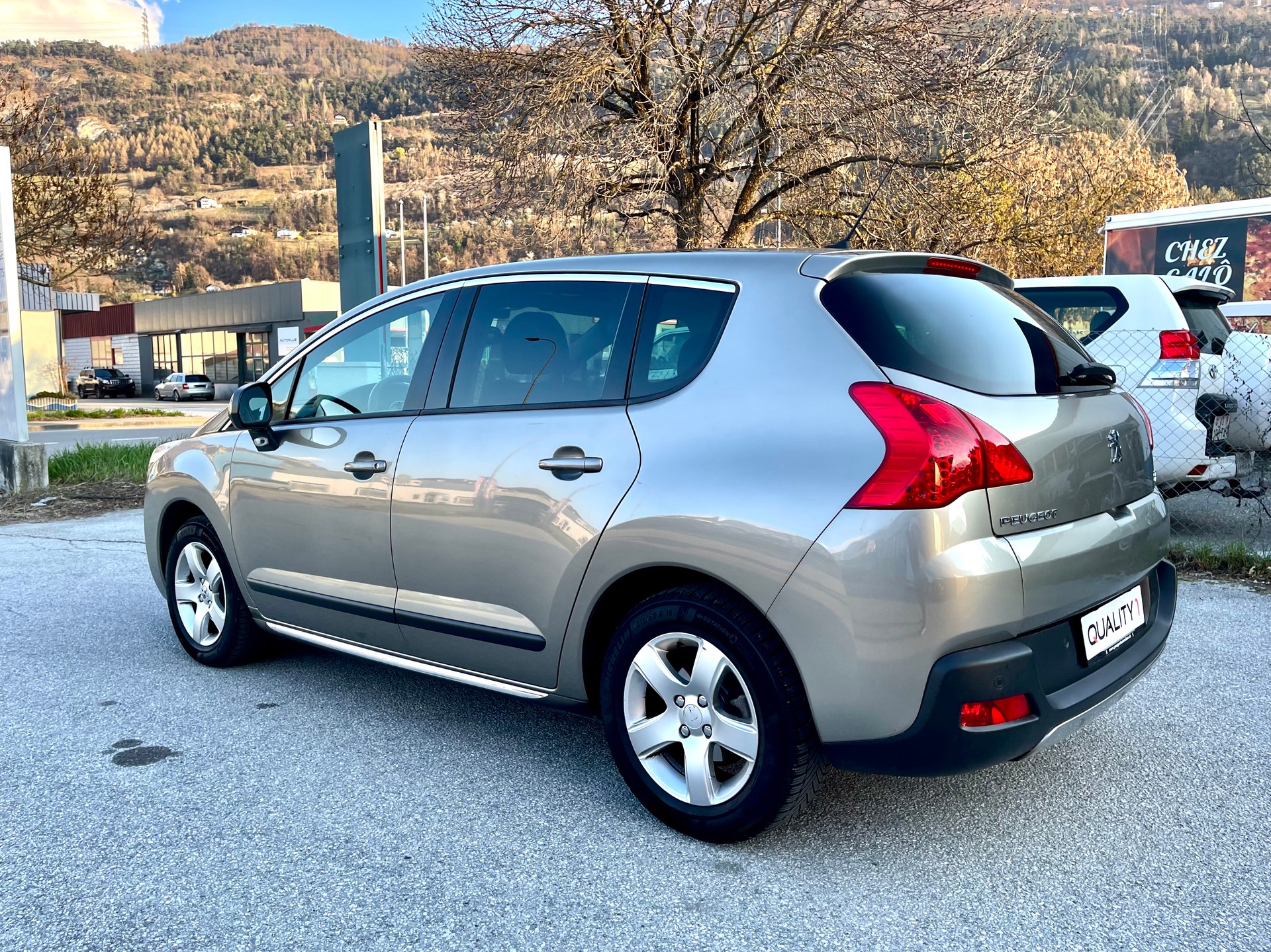 PEUGEOT 3008 1.6 16V T Allure Tiptronic-image-19