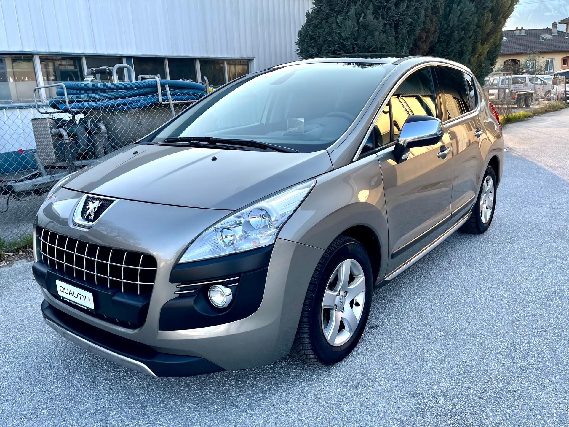 PEUGEOT 3008 1.6 16V T Allure Tiptronic-image-8