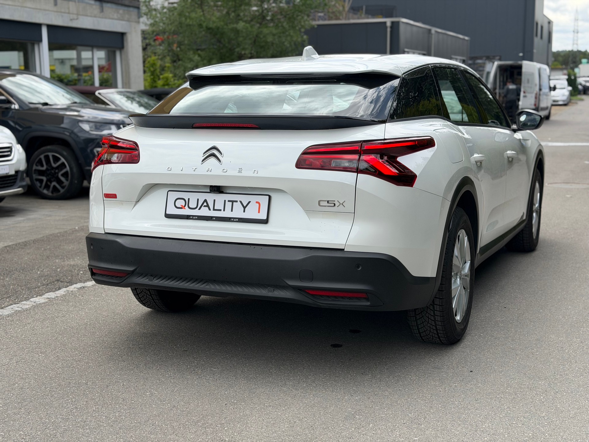 CITROEN C5 X 1.2i PureTech Swiss Edition EAT8-image-4