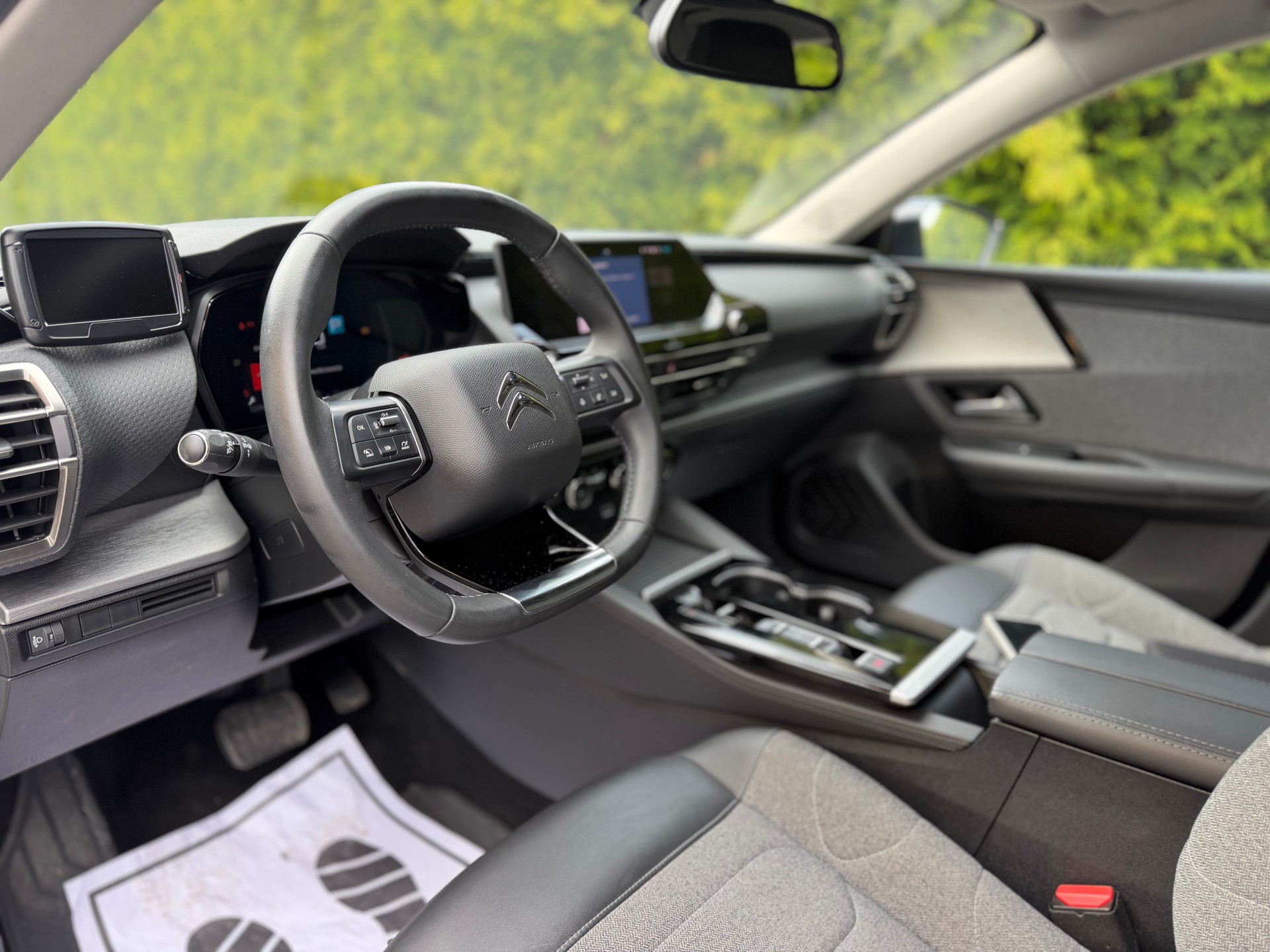 CITROEN C5 X 1.2i PureTech Swiss Edition EAT8-image-7