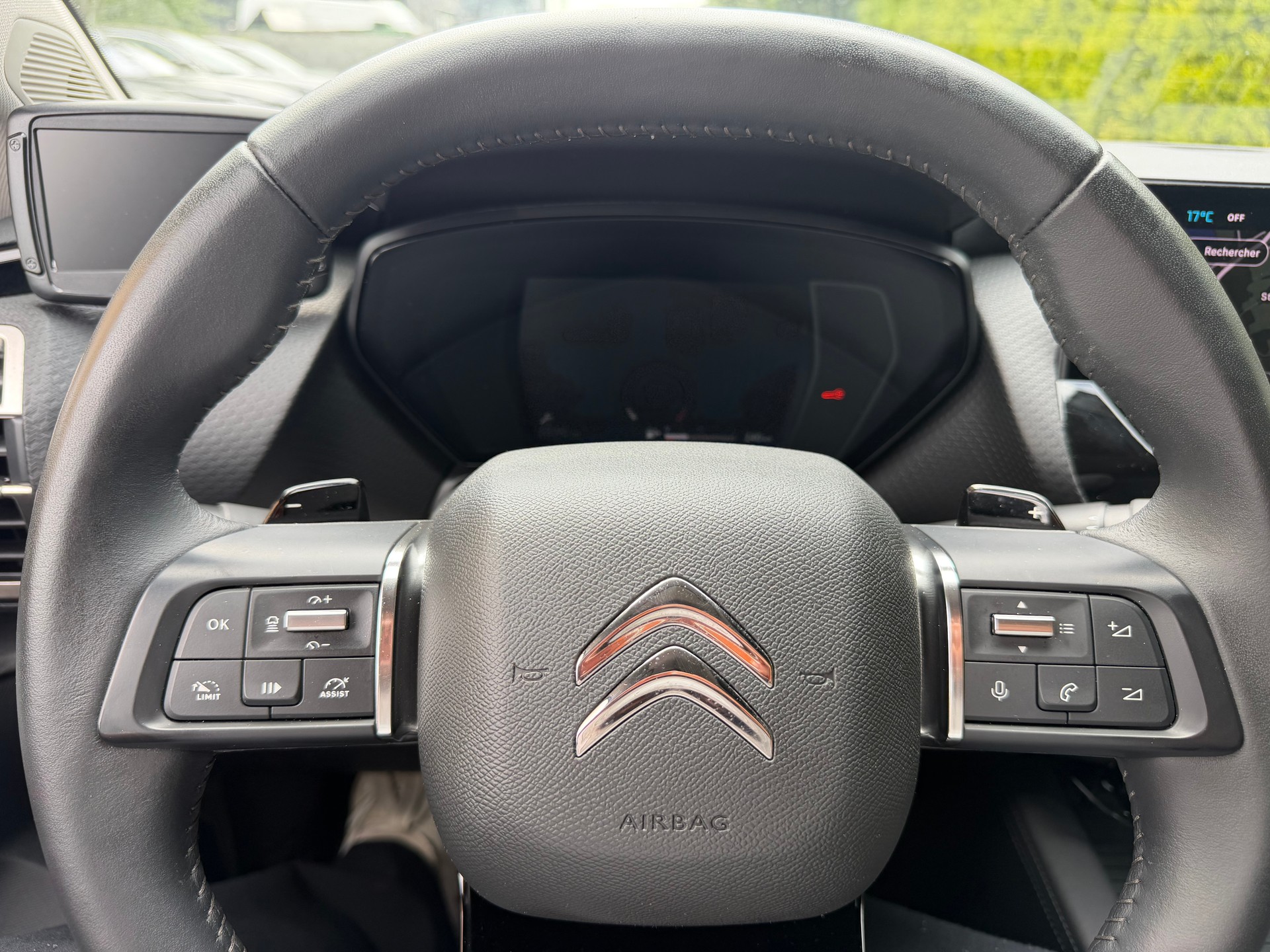 CITROEN C5 X 1.2i PureTech Swiss Edition EAT8-image-13