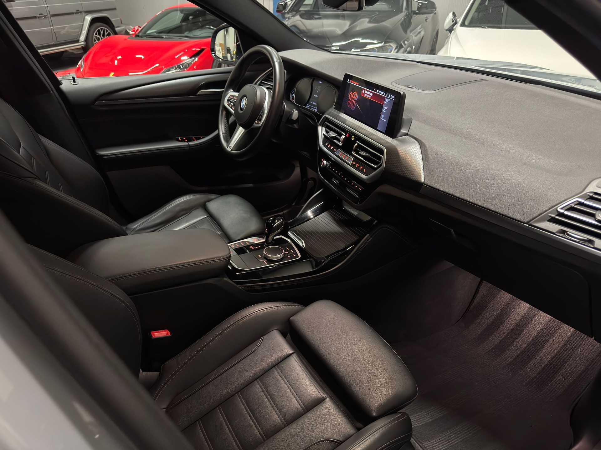 BMW X4 30i xDrive SAG-image-10