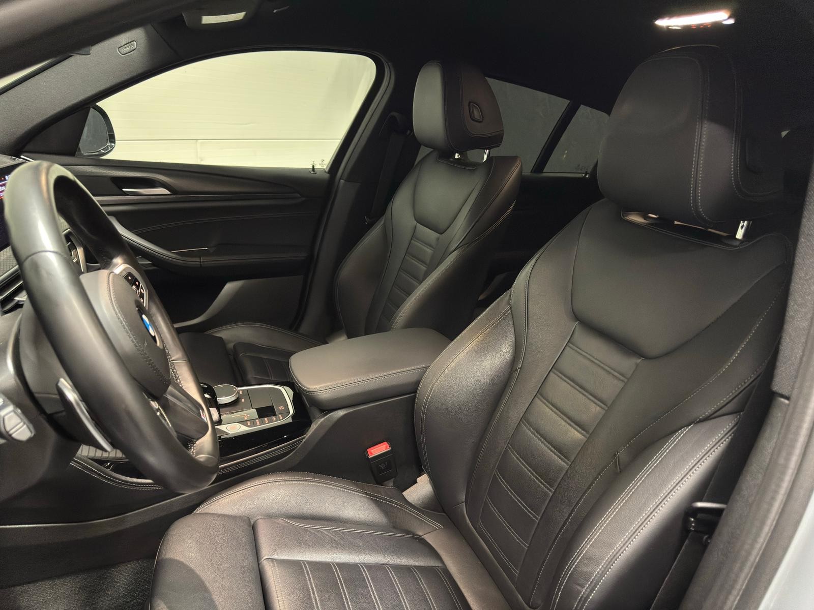 BMW X4 30i xDrive SAG-image-13