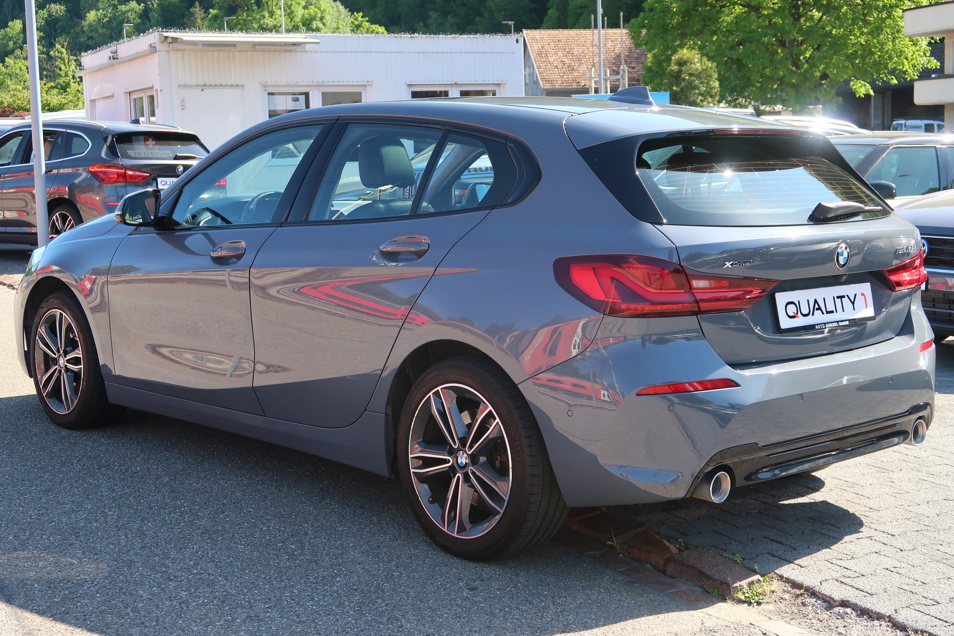 BMW 120d xDrive Steptronic Sport Line-image-5