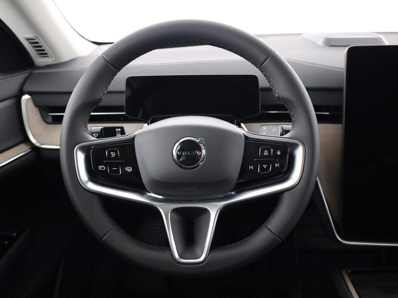 VOLVO EX90 Twin Plus AWD-image-14