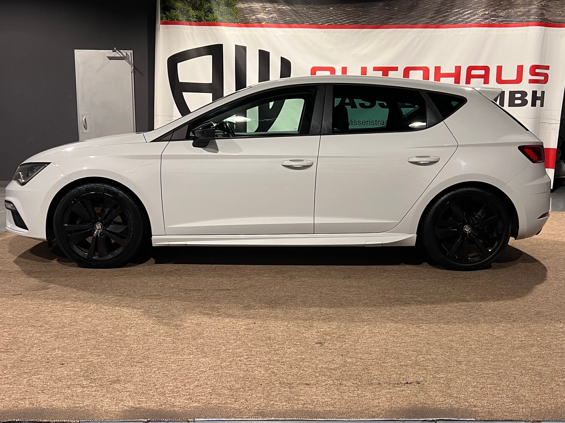 SEAT Leon 1.8 TSI FR Line DSG-image-6