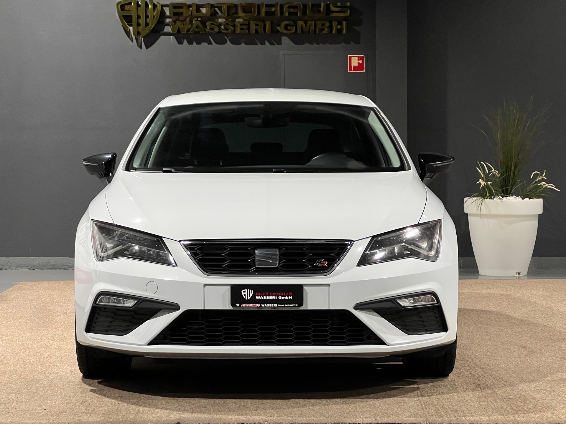 SEAT Leon 1.8 TSI FR Line DSG-image-8
