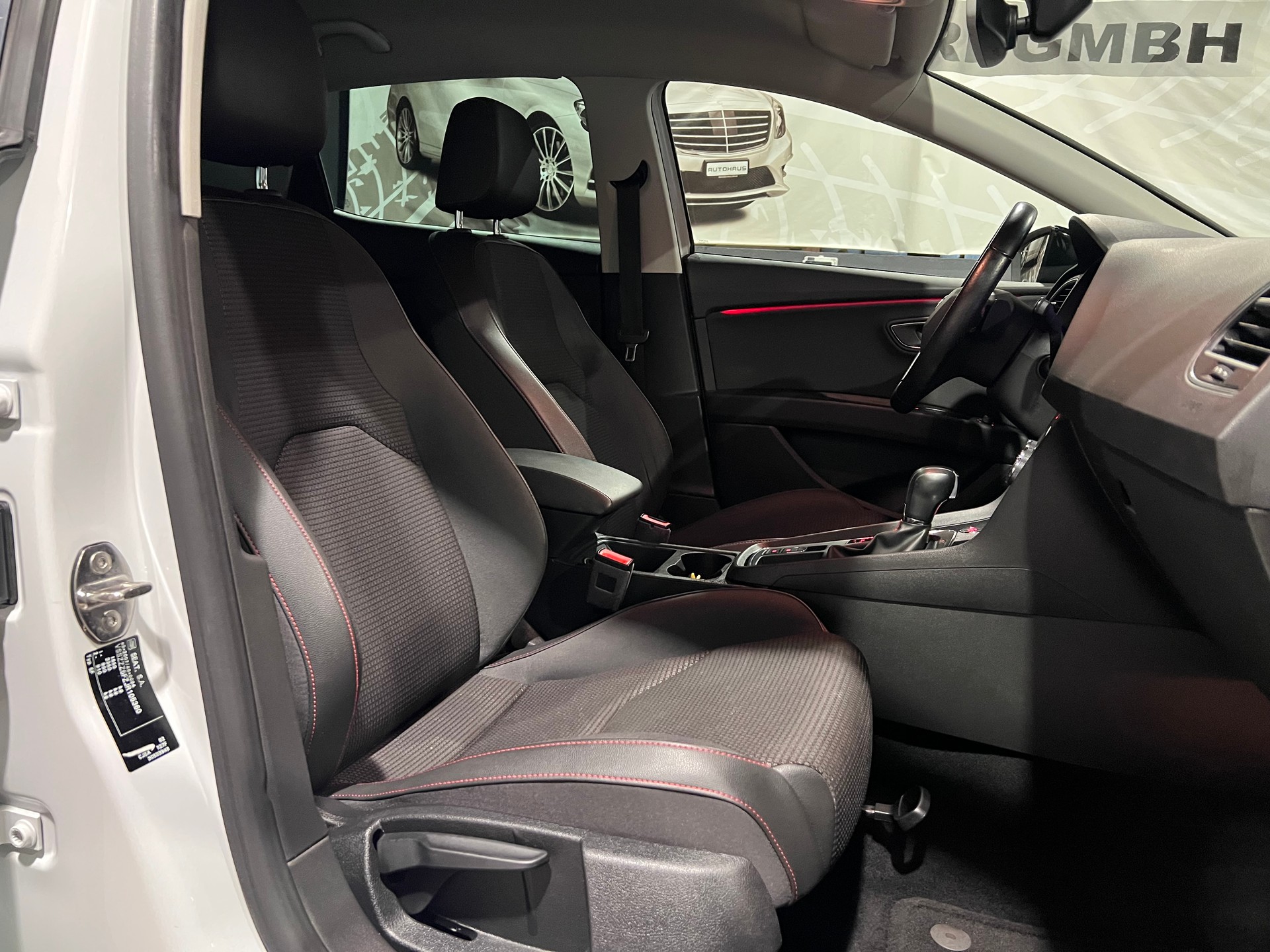 SEAT Leon 1.8 TSI FR Line DSG-image-13