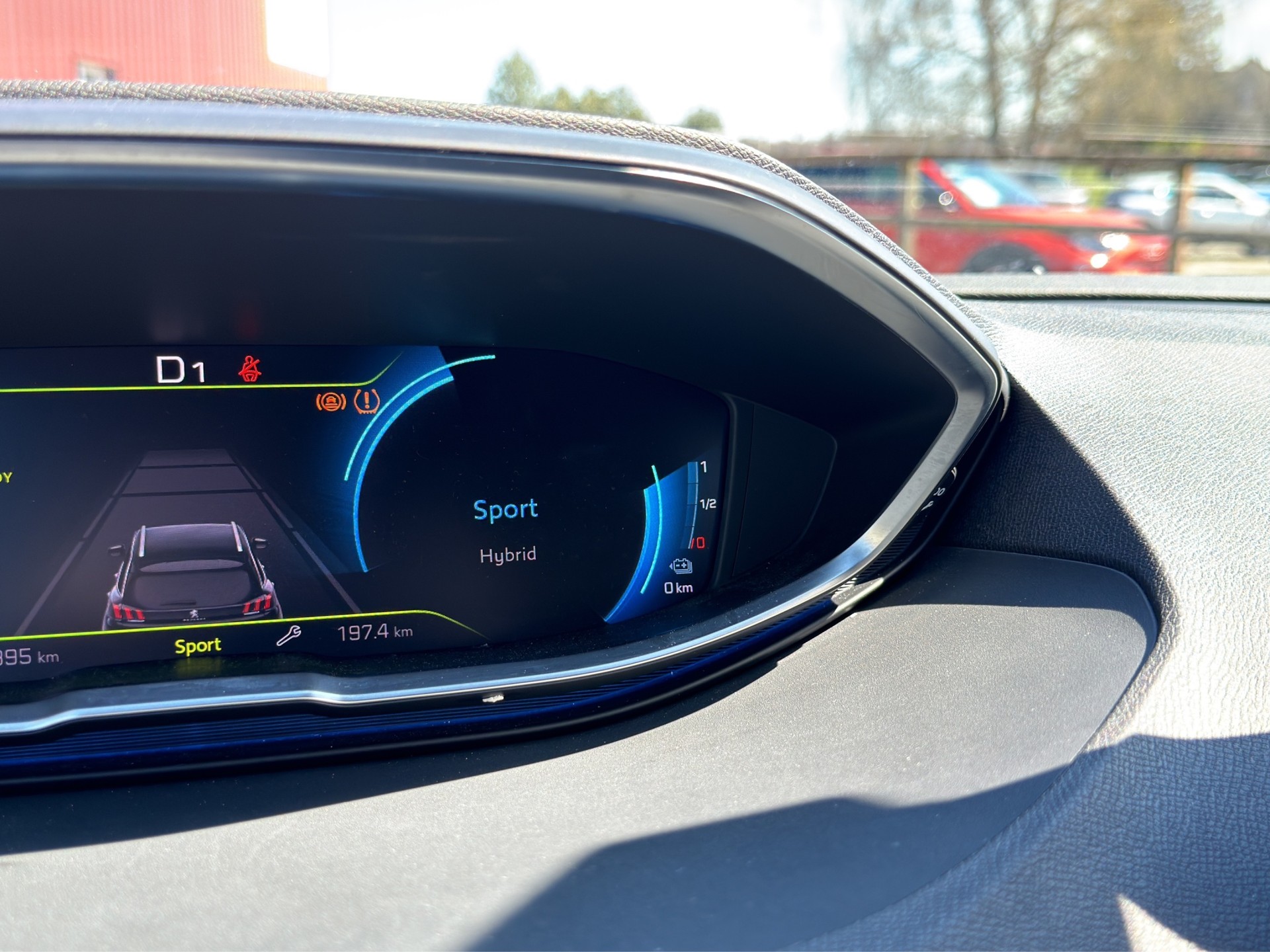 PEUGEOT 2008 1.2 Hybrid 145 Style-image-43