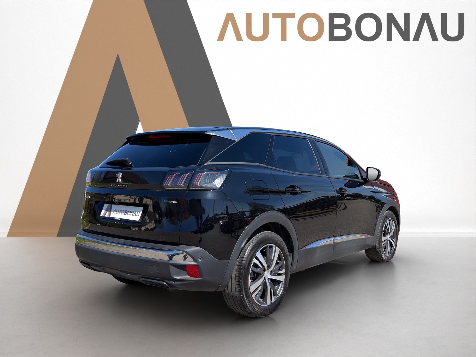 PEUGEOT 2008 1.2 Hybrid 145 Style-image-4