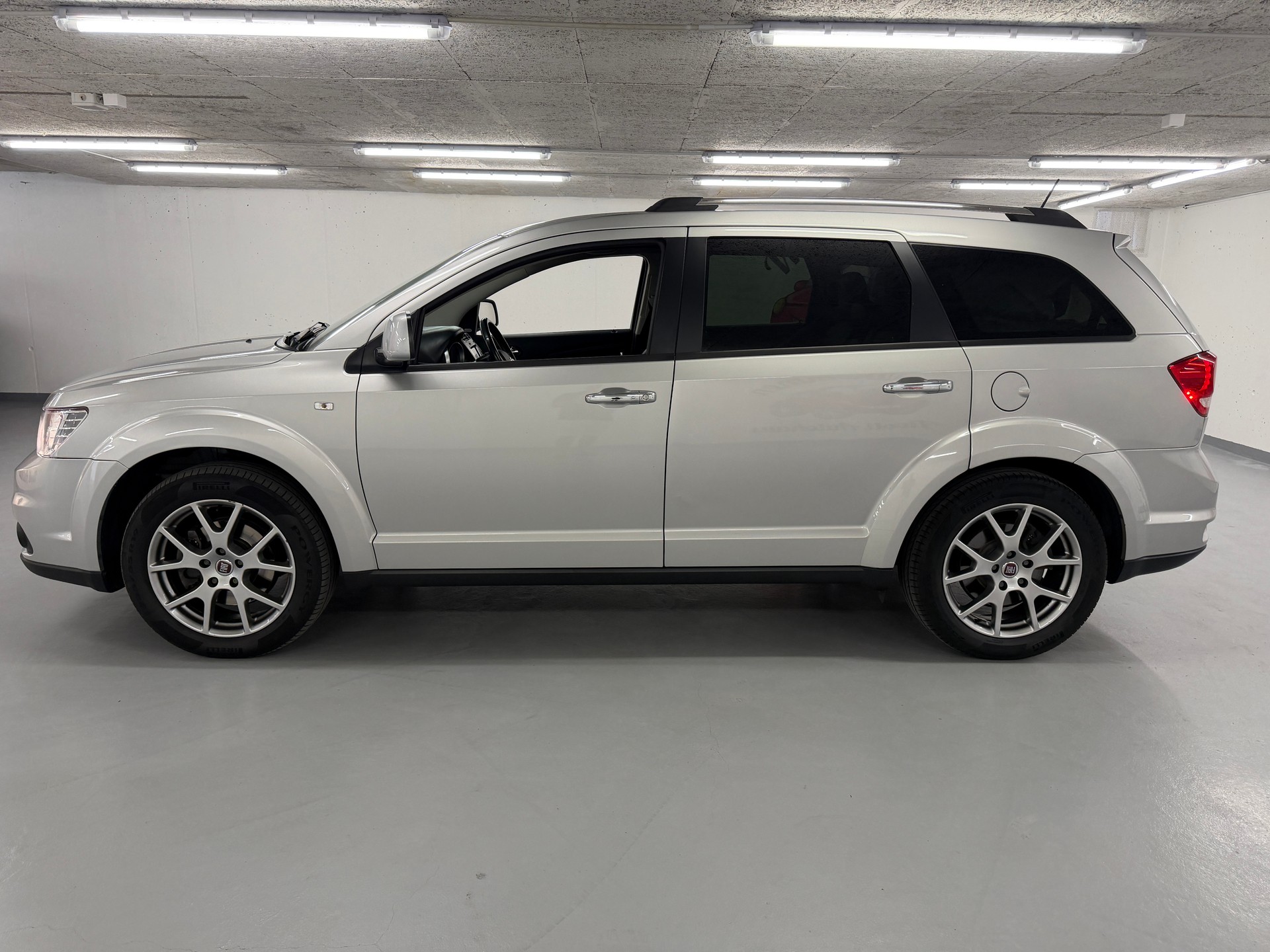 FIAT Freemont 2.0 MJ Park Avenue AWD Automat-showroom-element-3