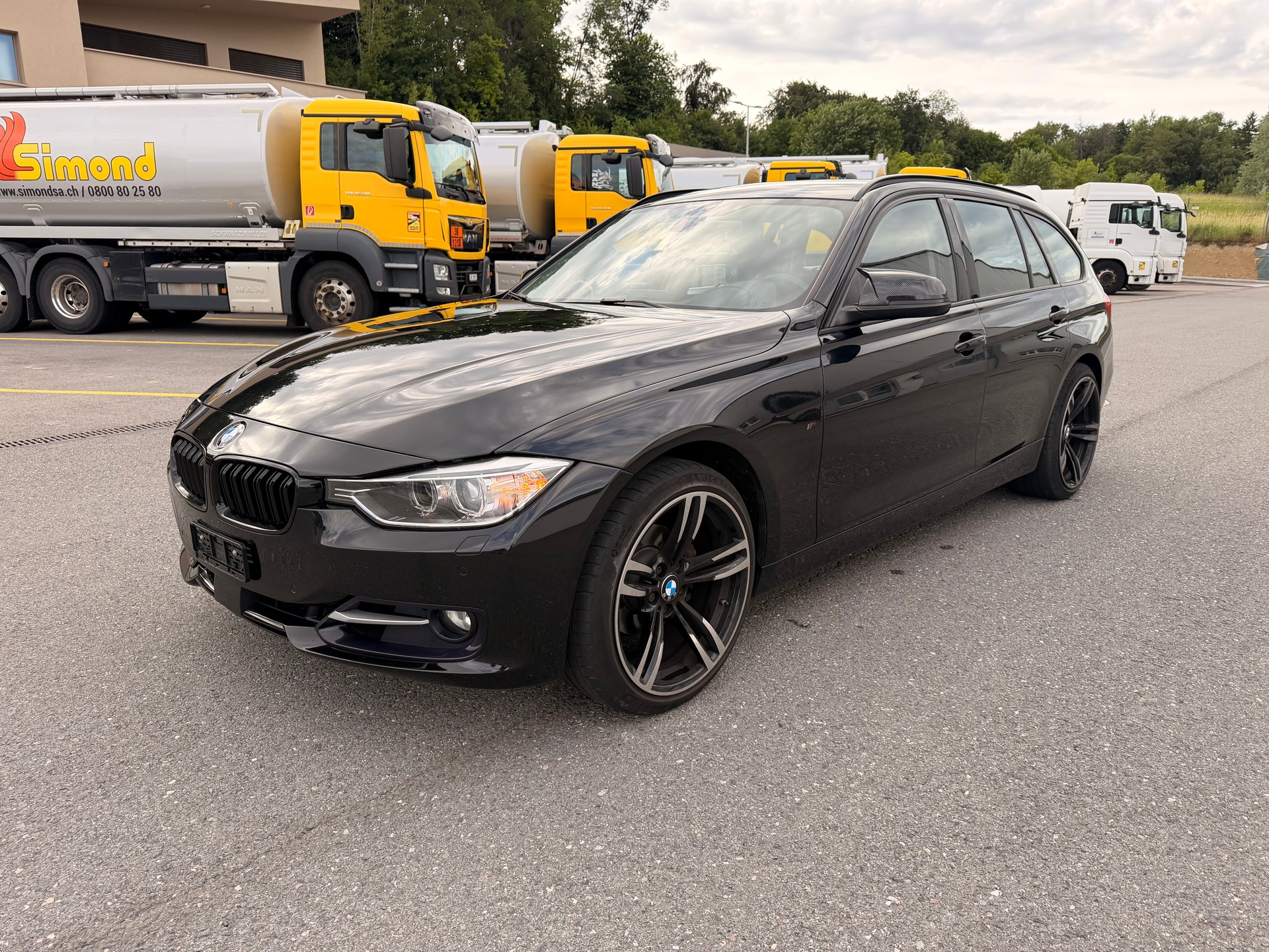 BMW 320i xDrive Touring Sport Line Steptronic