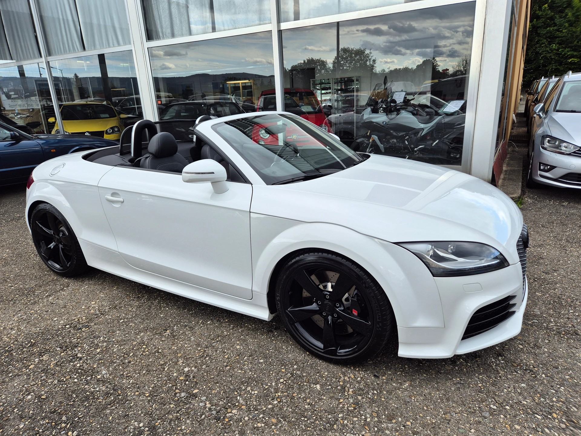AUDI 2.5 TFSI quattro S-Tronic-image-9