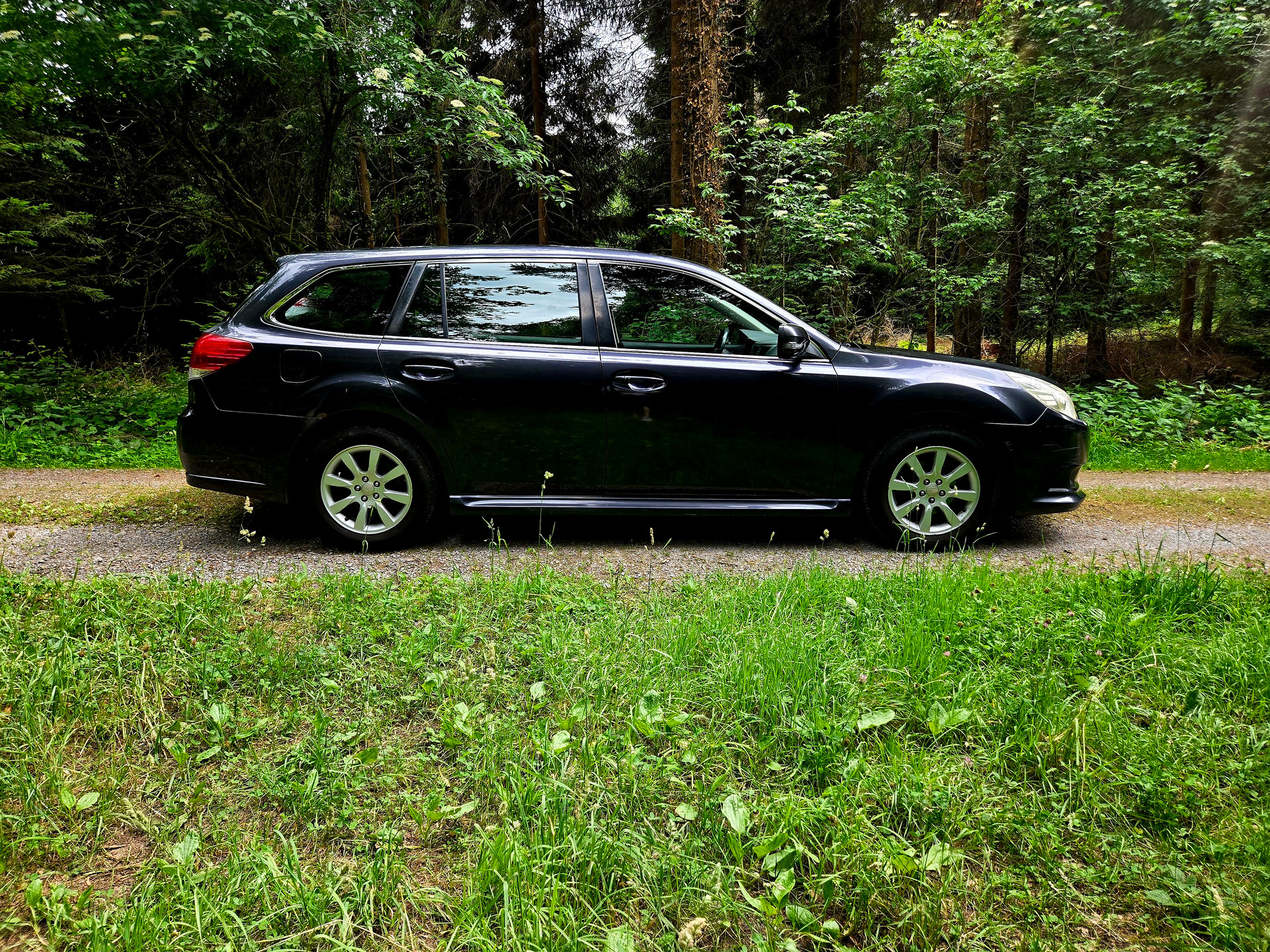 SUBARU Legacy 2.0i Limited AWD Lineartronic-image-8